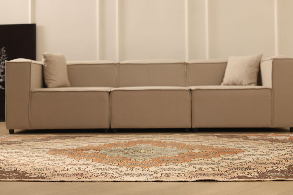Vintage Isparta Turkish Area Rug 5x9 ft — Beige & Brown Floral (No. 40178)