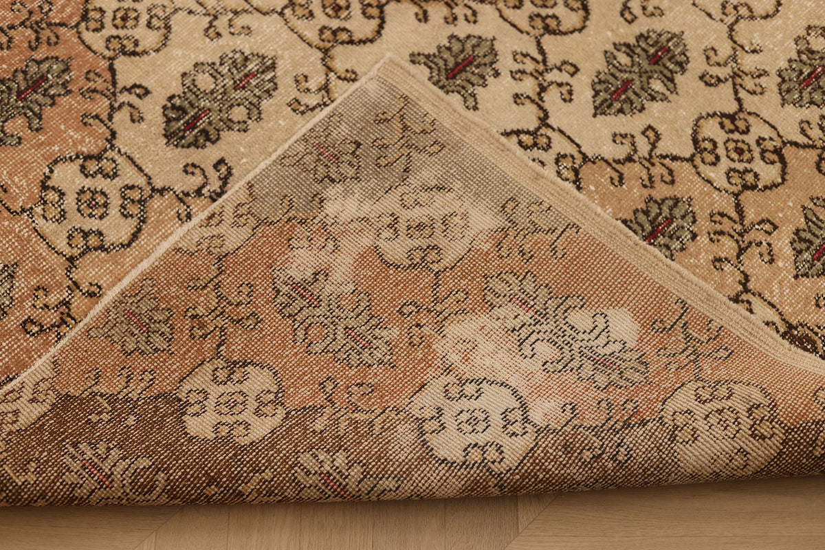 Vintage Isparta Turkish Area Rug 5x9 ft — Beige & Brown Floral (No. 40178)