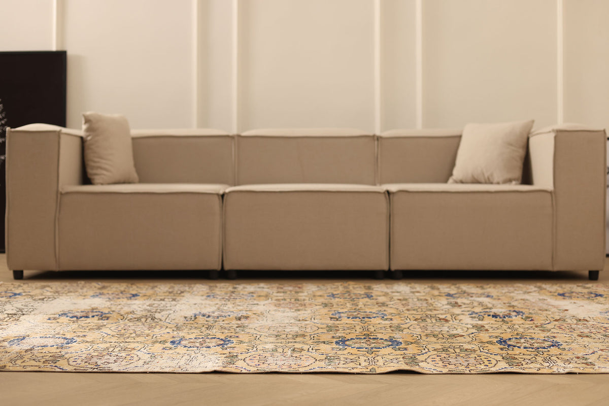 Vintage Isparta Turkish Area Rug 5x8 ft — Beige & Blue Floral (No. 40195)