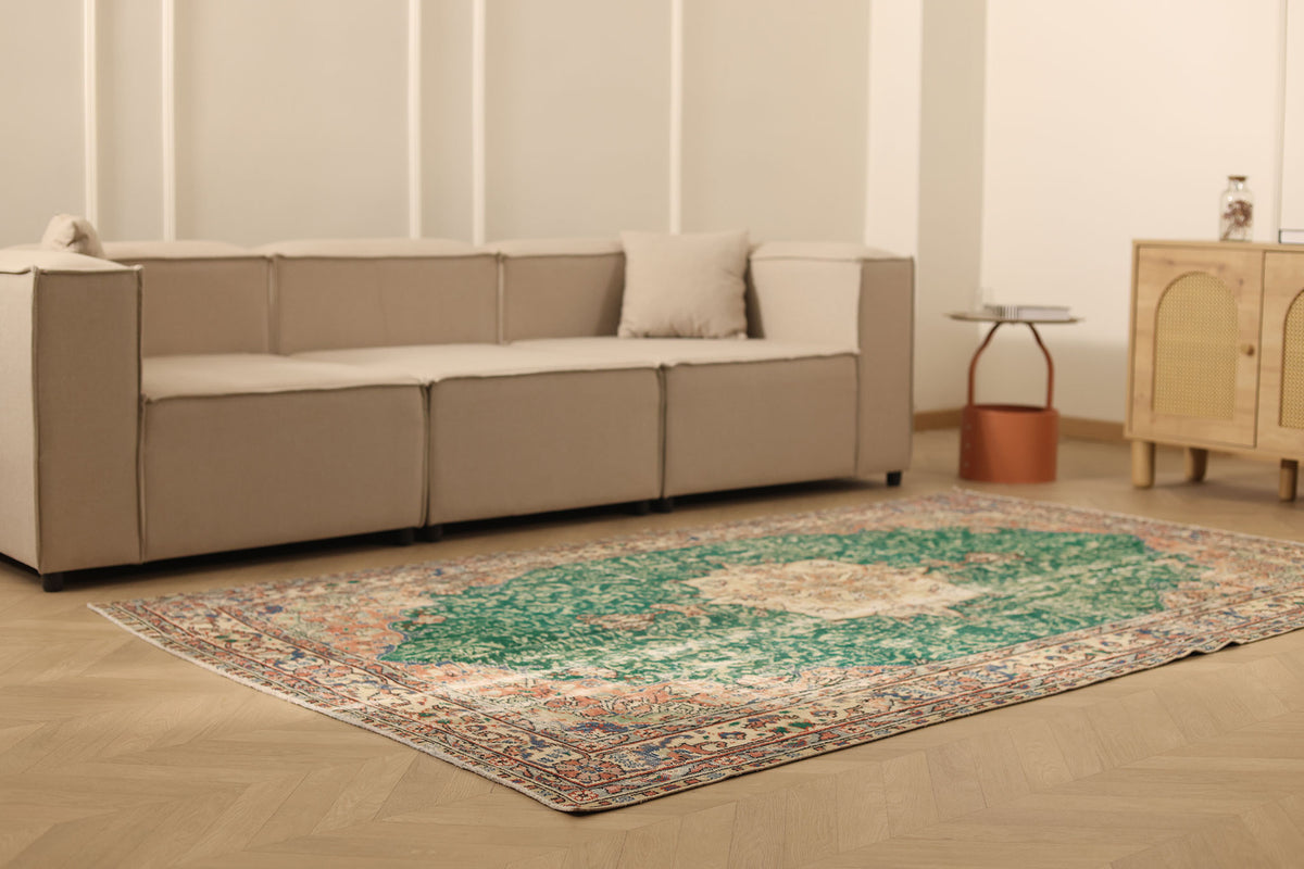 Vintage Isparta Turkish Area Rug 5x9 ft — Green & Beige Floral