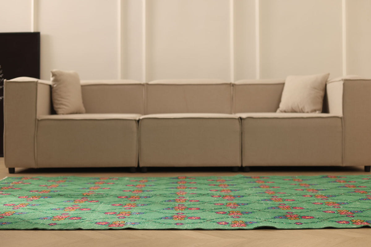 Vintage Isparta Turkish Area Rug 5x8 ft — Green & Pink Floral