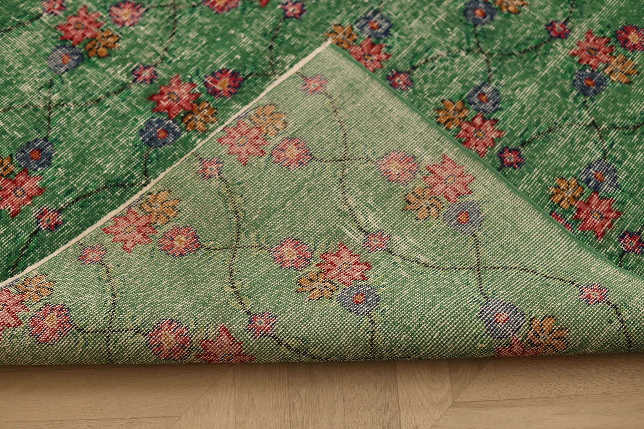 Vintage Isparta Turkish Area Rug 5x8 ft — Green & Pink Floral
