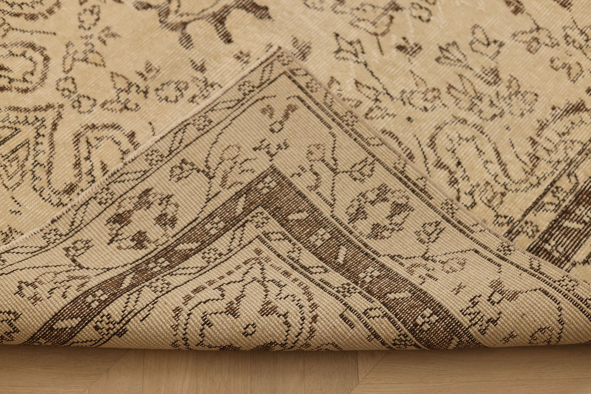 Vintage Isparta Turkish Area Rug 5x8 ft — Beige & Brown Floral (No. 40208)