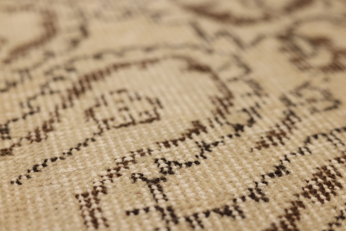 Vintage Isparta Turkish Area Rug 5x8 ft — Beige & Brown Floral (No. 40208)
