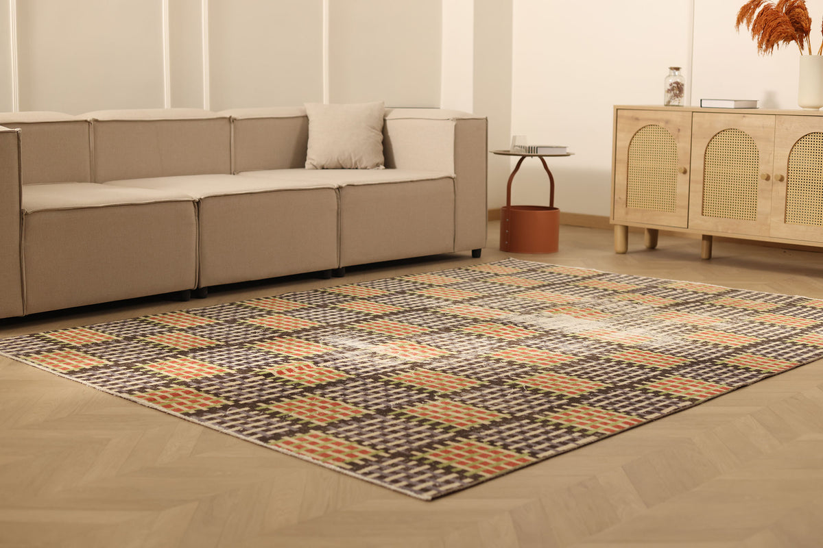 Vintage Isparta Turkish Area Rug 6x9 ft — Gray & Green Geometric