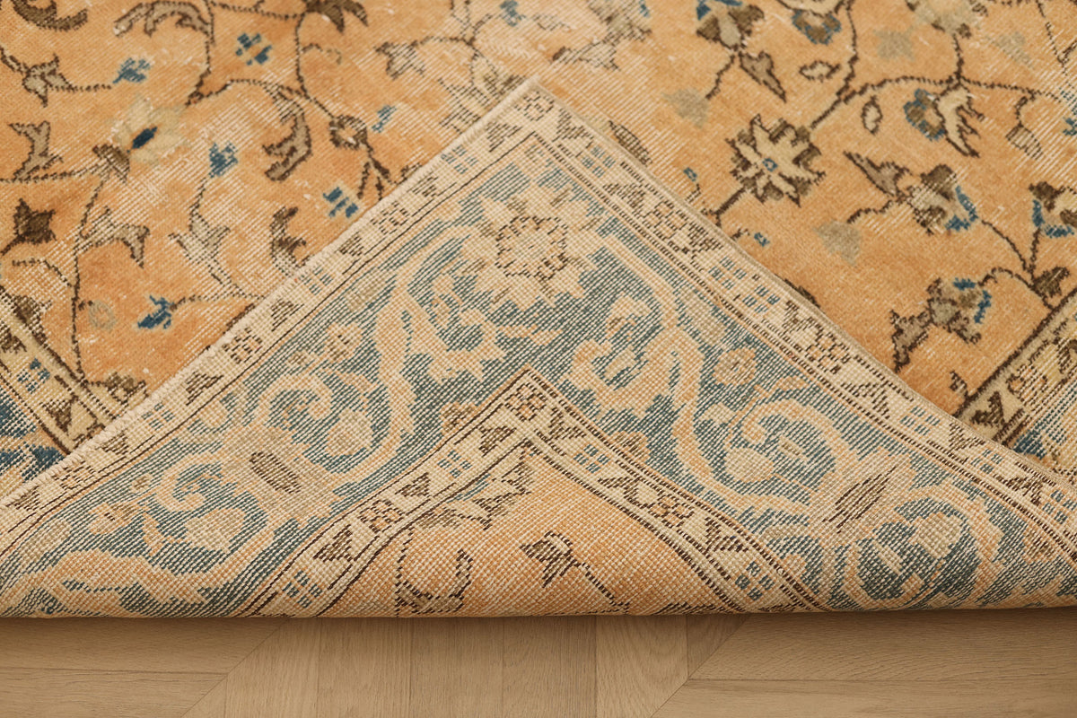 Vintage Isparta Turkish Area Rug 6x9 ft — Beige & Blue Floral