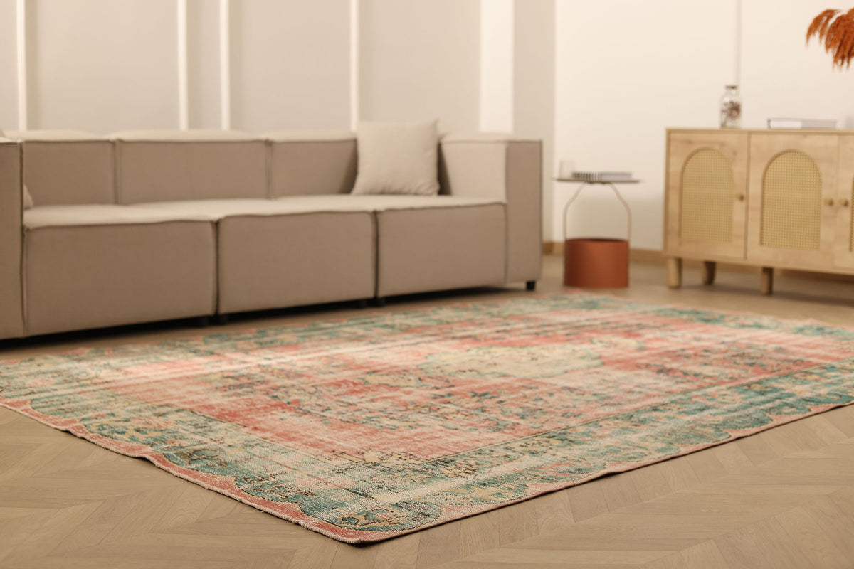 Vintage Manisa Turkish Area Rug 7x9 ft — Red & Green Floral