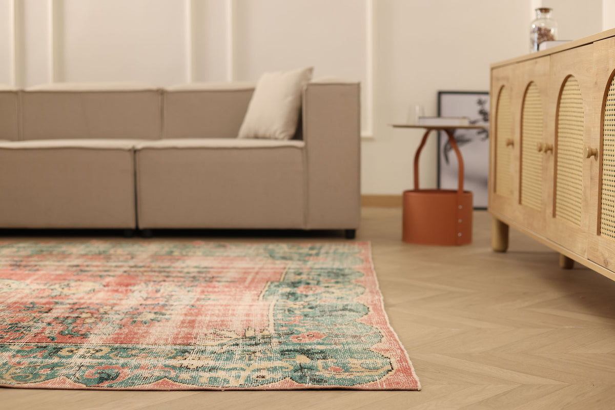 Vintage Manisa Turkish Area Rug 7x9 ft — Red & Green Floral