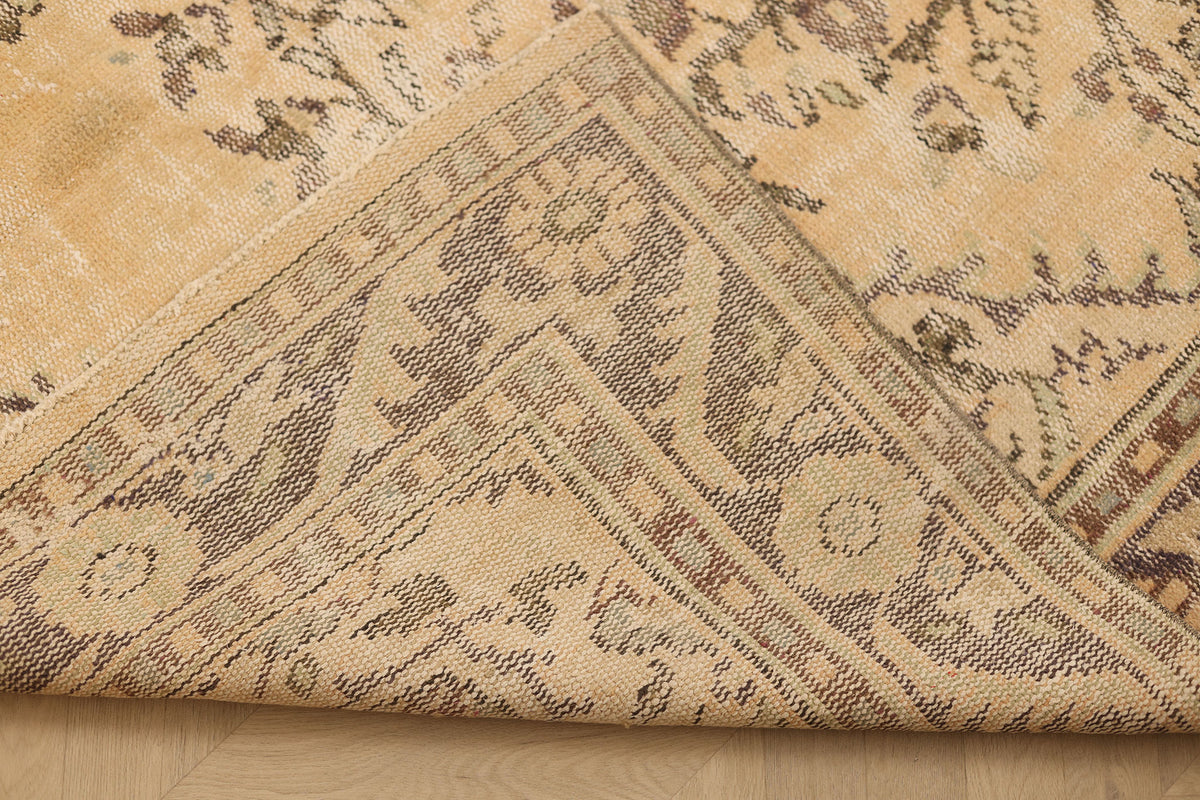 Vintage Isparta Turkish Area Rug 6x10 ft — Beige & Purple Floral (No. 40292)