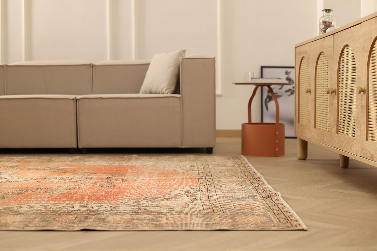 Vintage Isparta Turkish Area Rug 6x10 ft — Beige & Brown Floral (No. 40312)