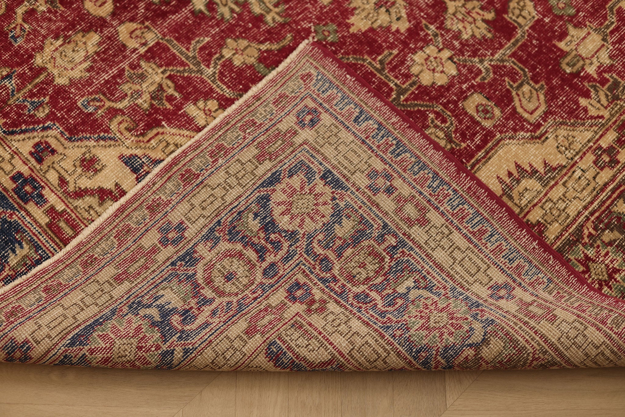 Vintage Isparta Turkish Area Rug 6x10 ft — Red & Beige maximalist