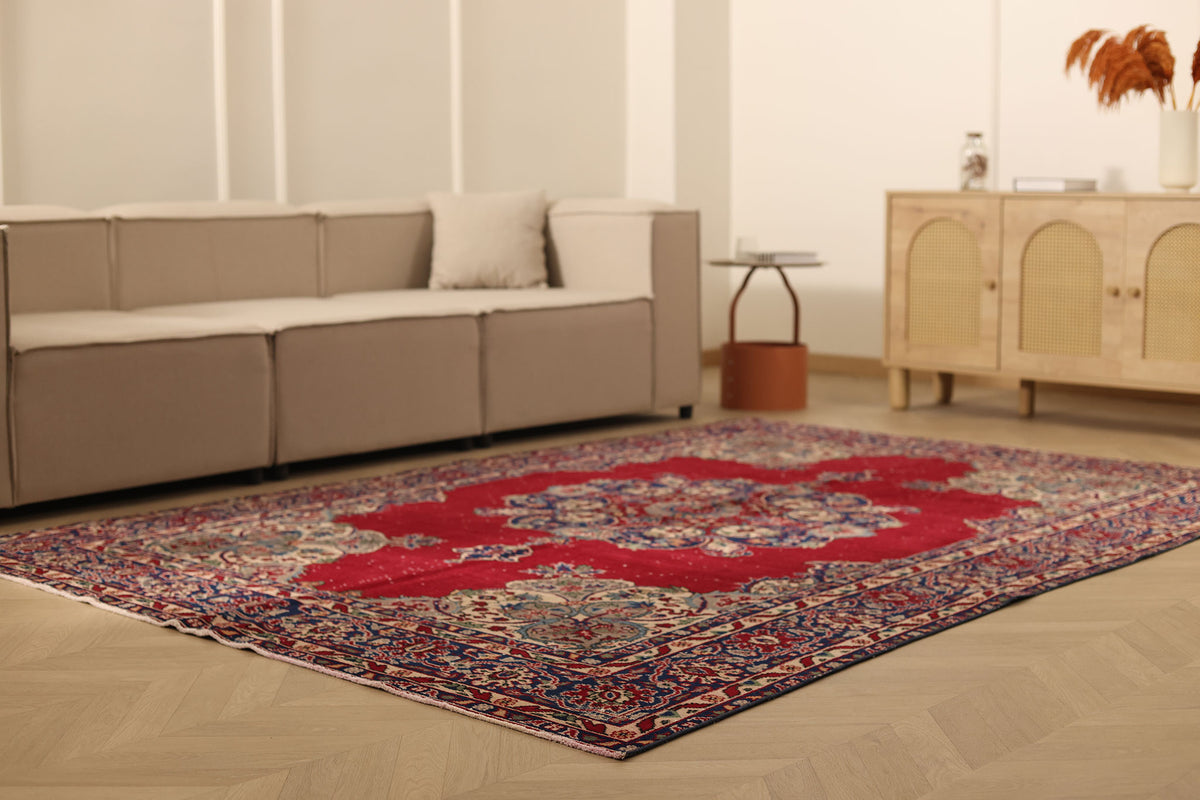 Vintage Isparta Turkish Area Rug 6x9 ft — Red & Blue Floral