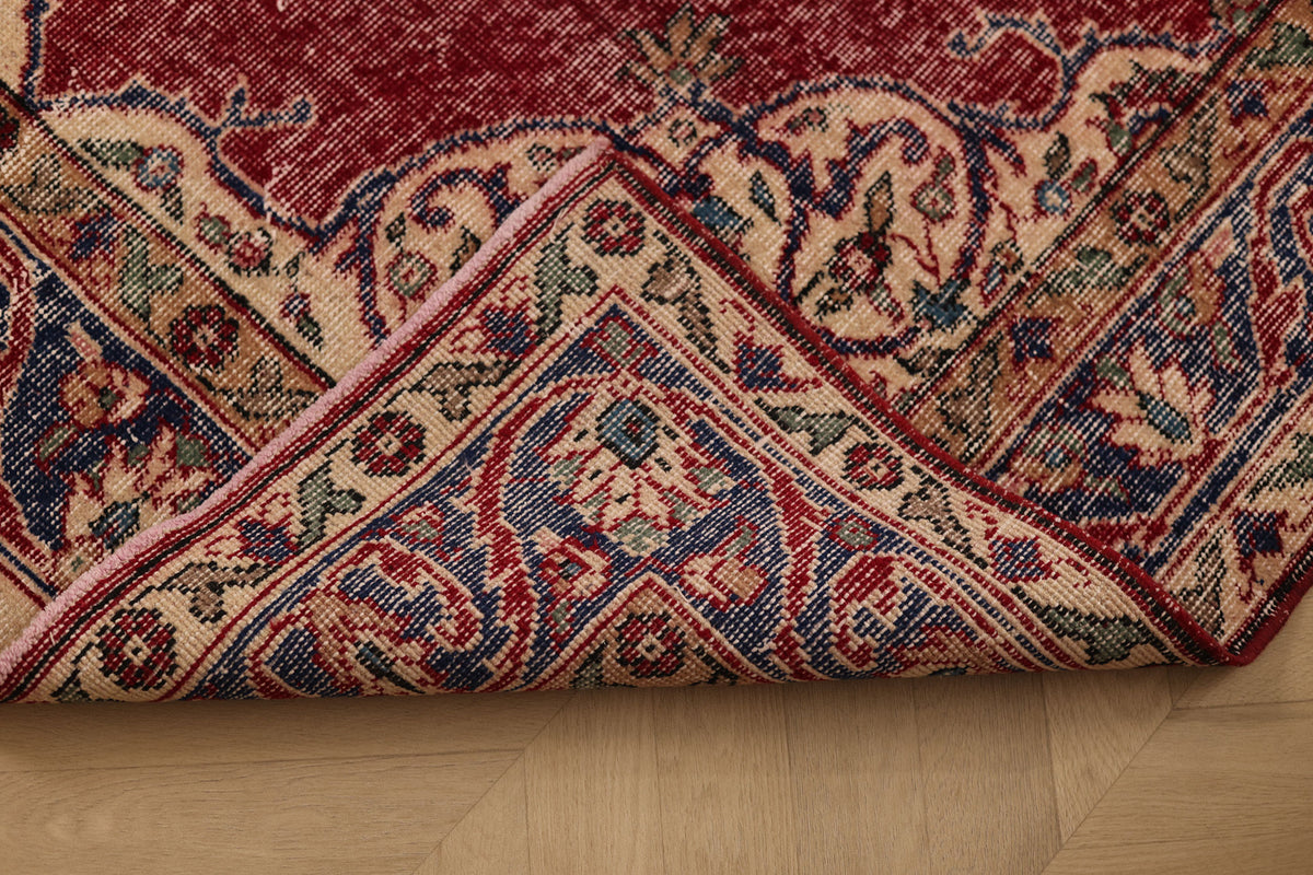 Vintage Isparta Turkish Area Rug 4x8 ft — Red & Beige Floral
