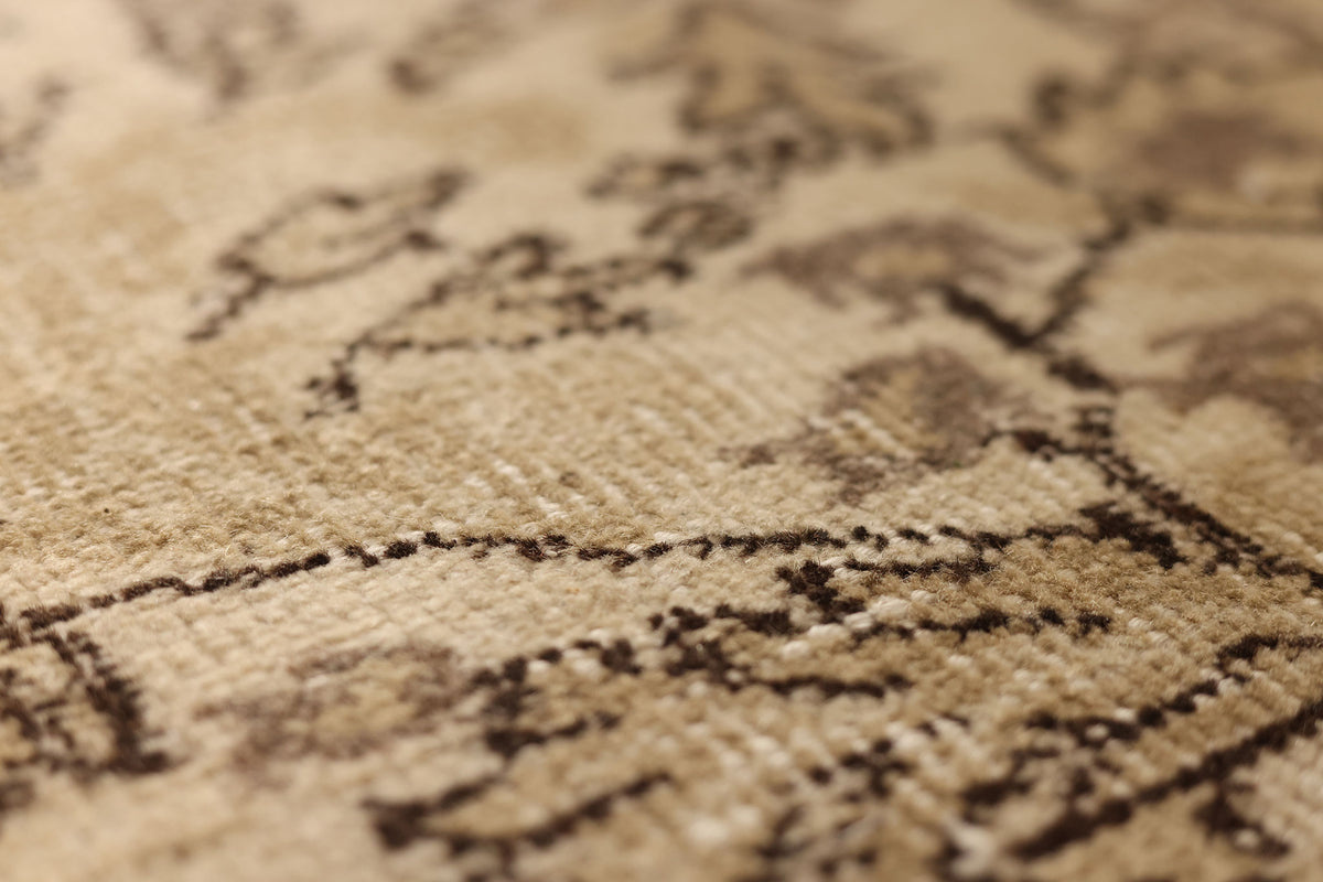 Vintage Isparta Turkish Area Rug 5x8 ft — Beige & Brown Floral (No. 40360)