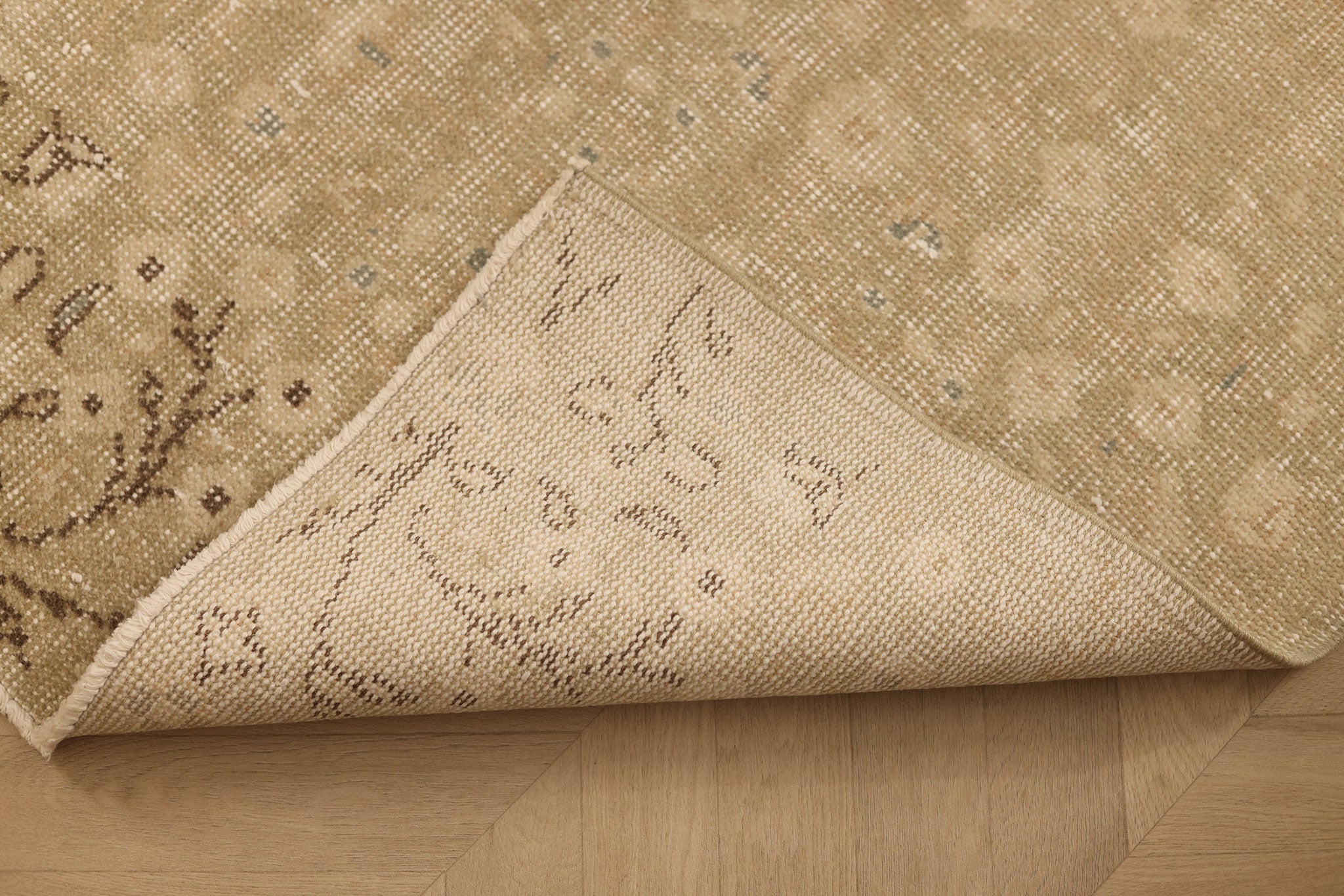 Vintage Manisa Turkish Area Rug 5x9 ft — Beige Distressed