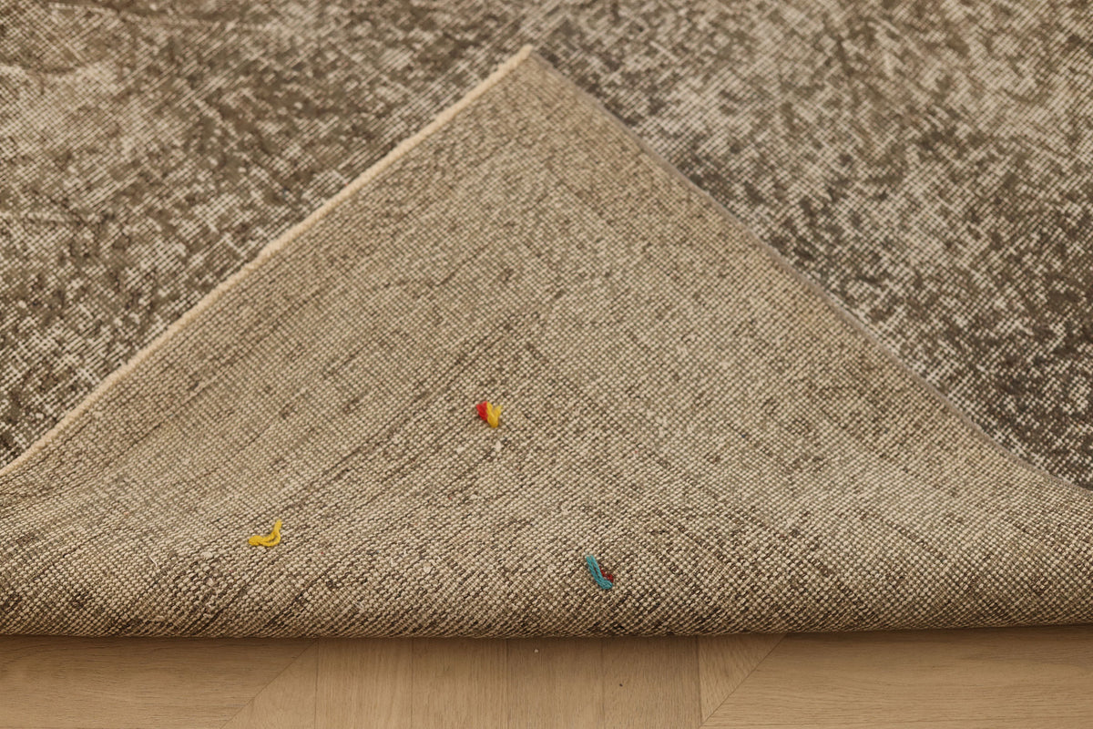 Vintage Isparta Turkish Area Rug 7x9 ft — Gray Geometric