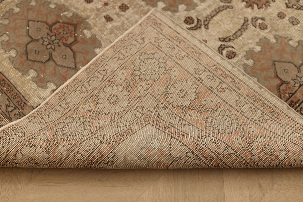 Vintage Isparta Turkish Area Rug 6x9 ft — Beige & Brown Floral (No. 40391)