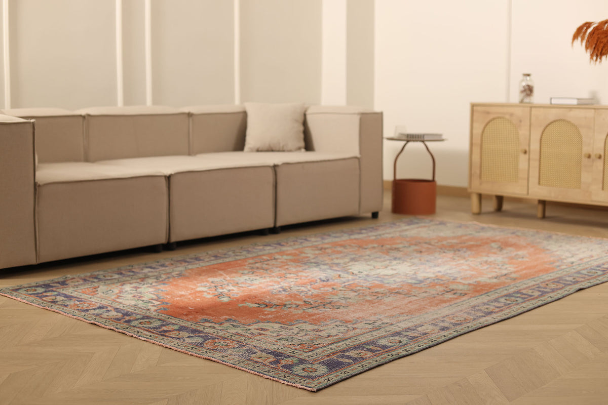 Vintage Manisa Turkish Area Rug 5x9 ft — Red & Blue Floral