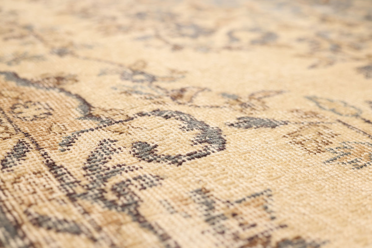 Vintage Isparta Turkish Area Rug 5x8 ft — Beige & Blue Floral (No. 40400)