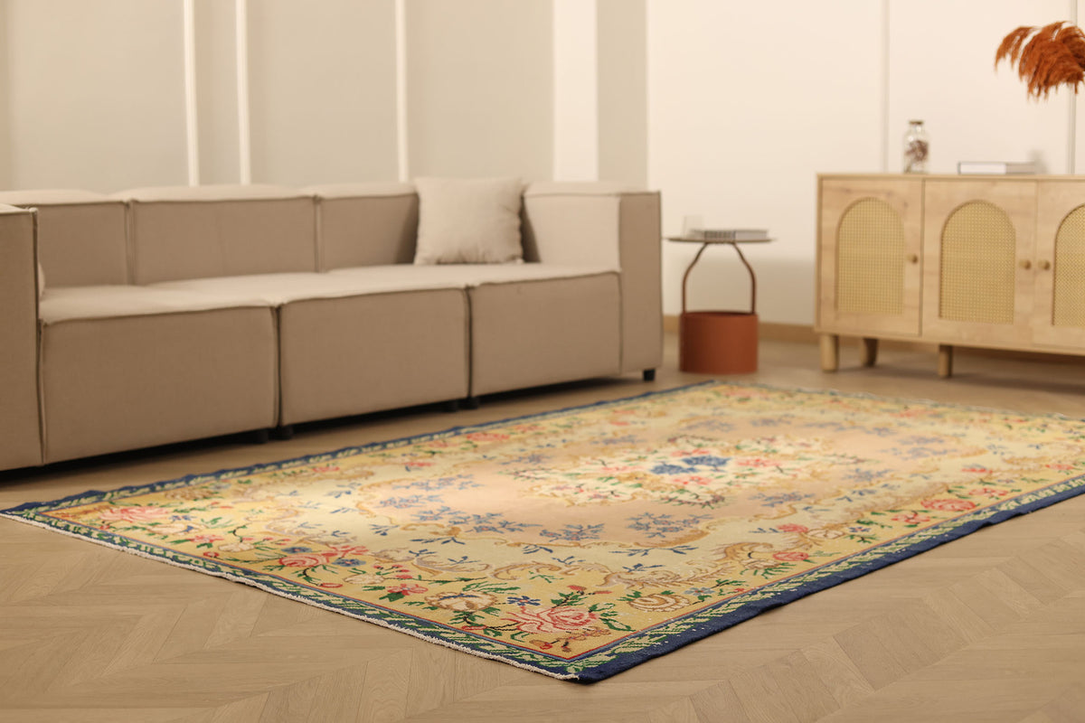 Vintage Isparta Turkish Area Rug 6x9 ft — Beige & Pink Floral (No. 40402)