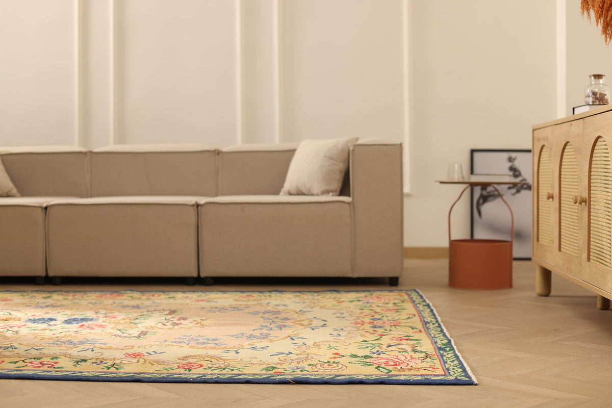Vintage Isparta Turkish Area Rug 6x9 ft — Beige & Pink Floral (No. 40402)