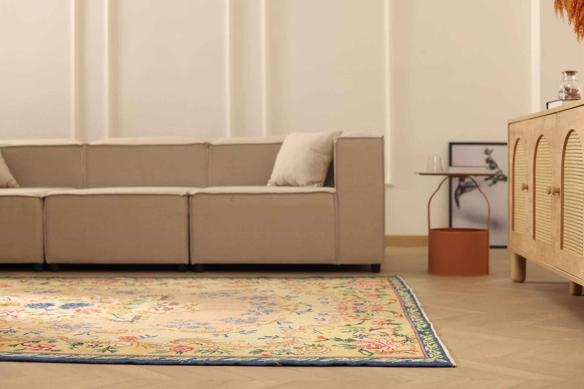 Vintage Isparta Turkish Area Rug 6x9 ft — Beige & Pink Floral (No. 40402)