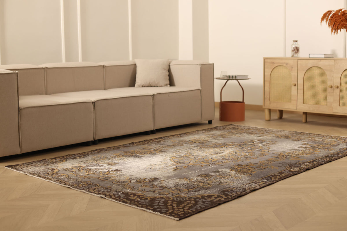 Vintage Isparta Turkish Area Rug 5x9 ft — Gray & Brown Distressed (No. 40409)