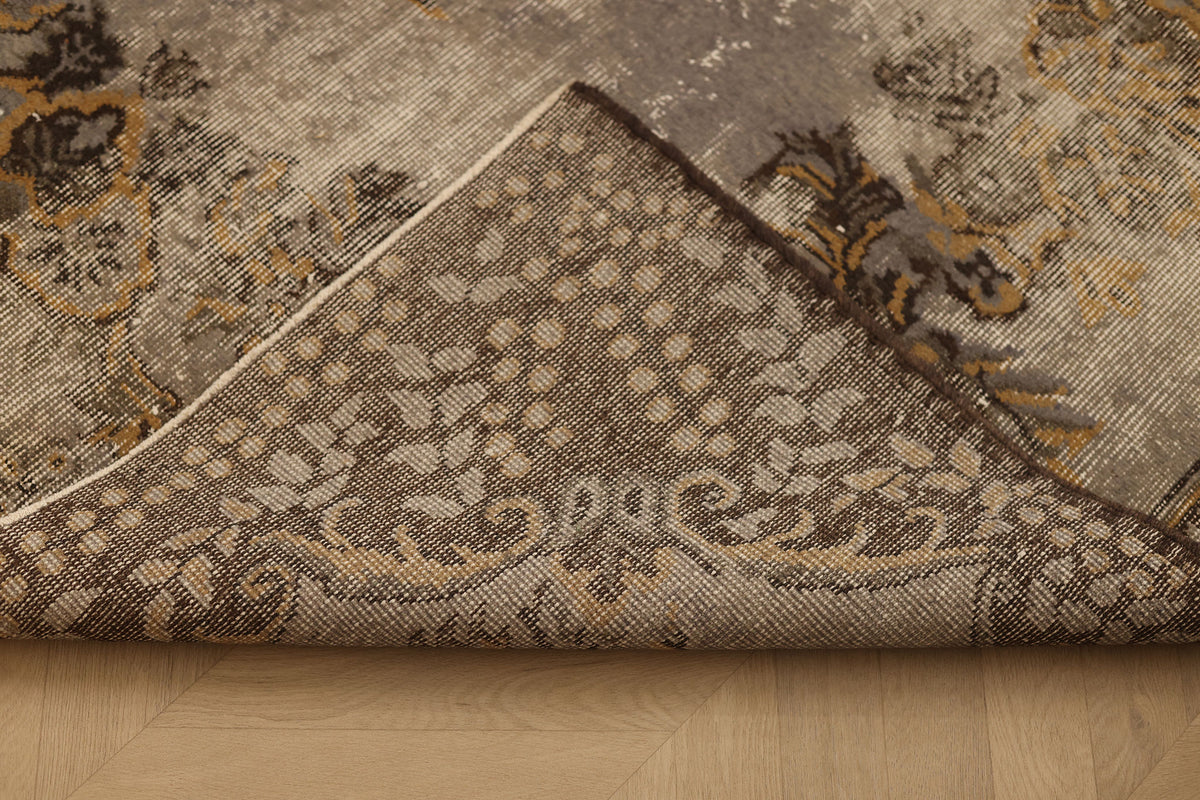 Vintage Isparta Turkish Area Rug 5x9 ft — Gray & Brown Distressed (No. 40409)