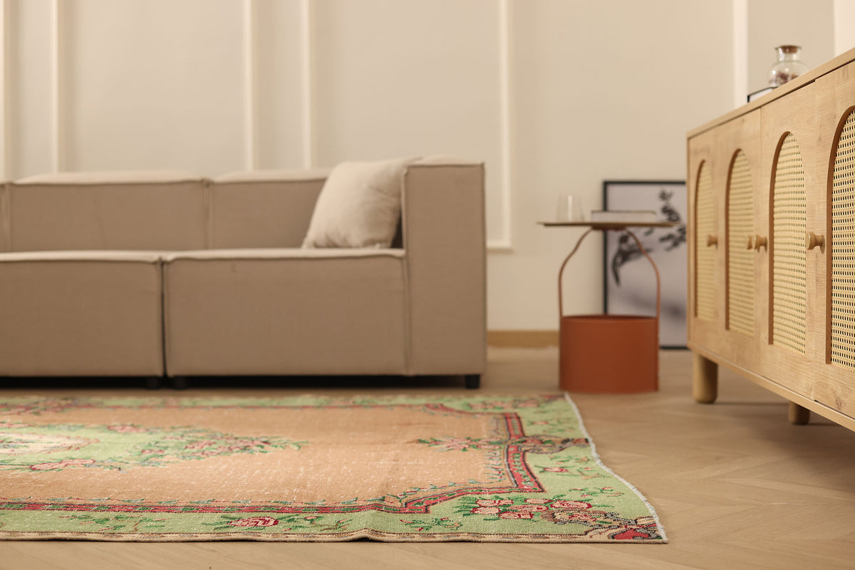Vintage Isparta Turkish Area Rug 6x9 ft — Brown & Green Floral