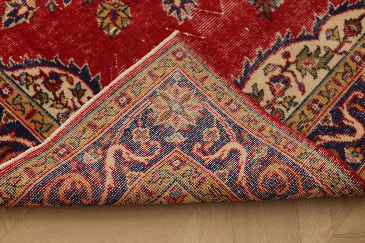 Vintage Isparta Turkish Area Rug 5x9 ft — Red & Blue Floral (No. 40457)