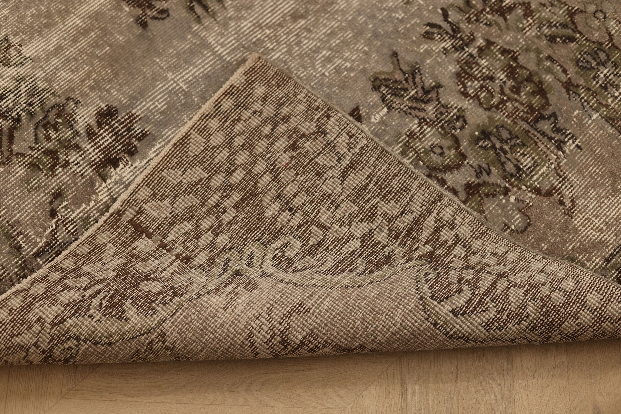 Vintage Isparta Turkish Area Rug 6x7 ft — Gray & Brown Distressed