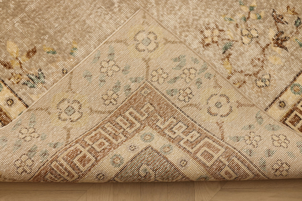 Vintage Isparta Turkish Area Rug 6x10 ft — Beige & Brown Floral (No. 40471)