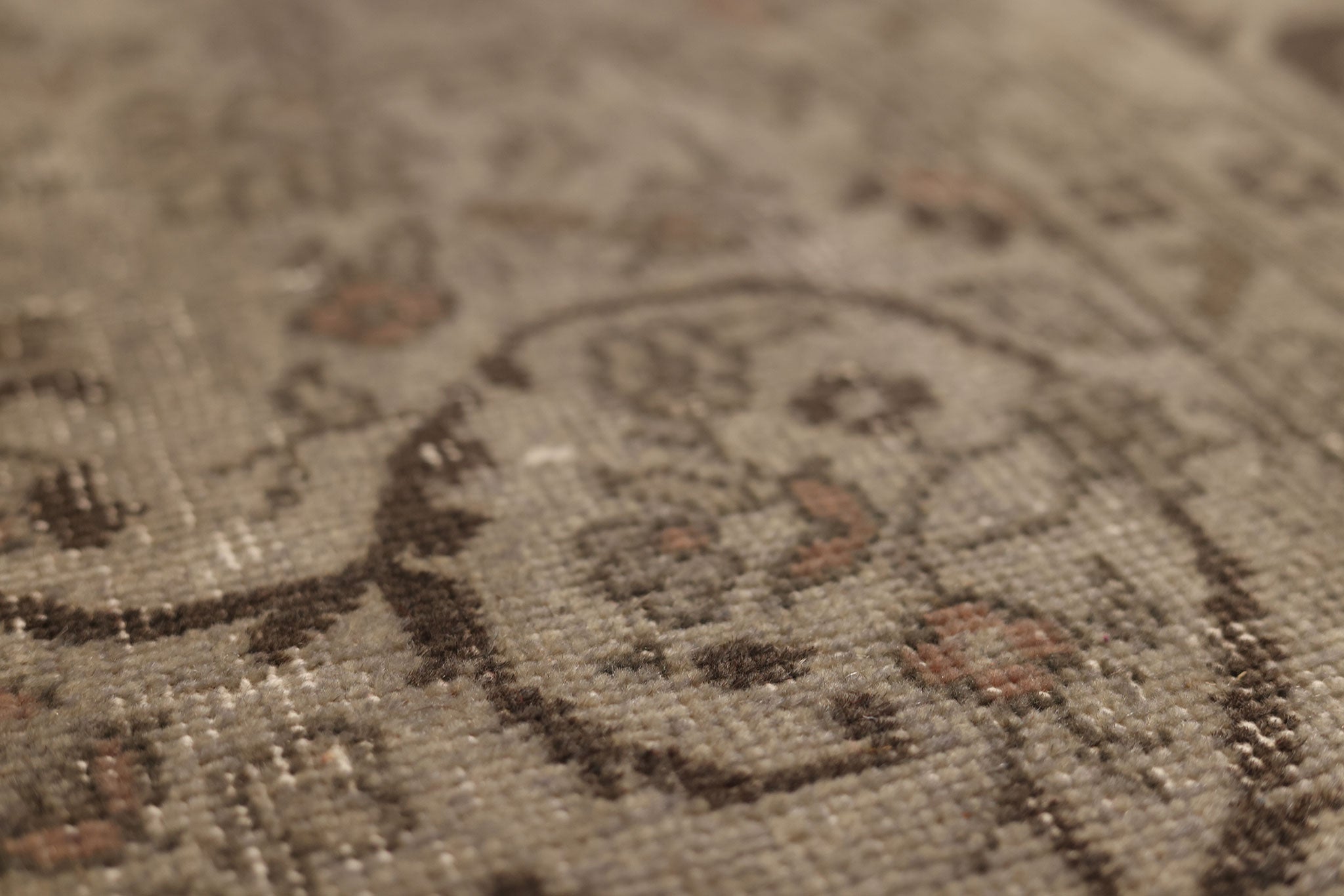 Vintage Isparta Turkish Area Rug 7x10 ft — Beige & Gray Distressed
