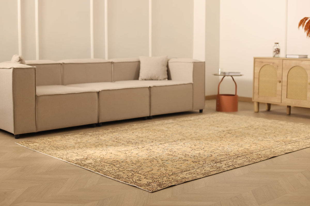 Vintage Isparta Turkish Area Rug 6x9 ft — Beige & Brown Floral (No. 40498)