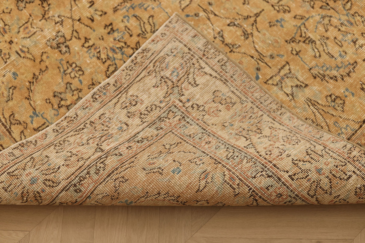 Vintage Isparta Turkish Area Rug 6x9 ft — Beige & Brown Floral (No. 40498)