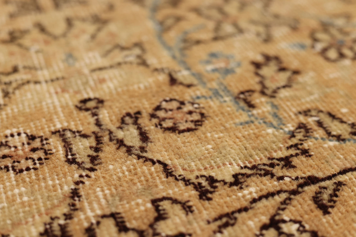 Vintage Isparta Turkish Area Rug 6x9 ft — Beige & Brown Floral (No. 40498)