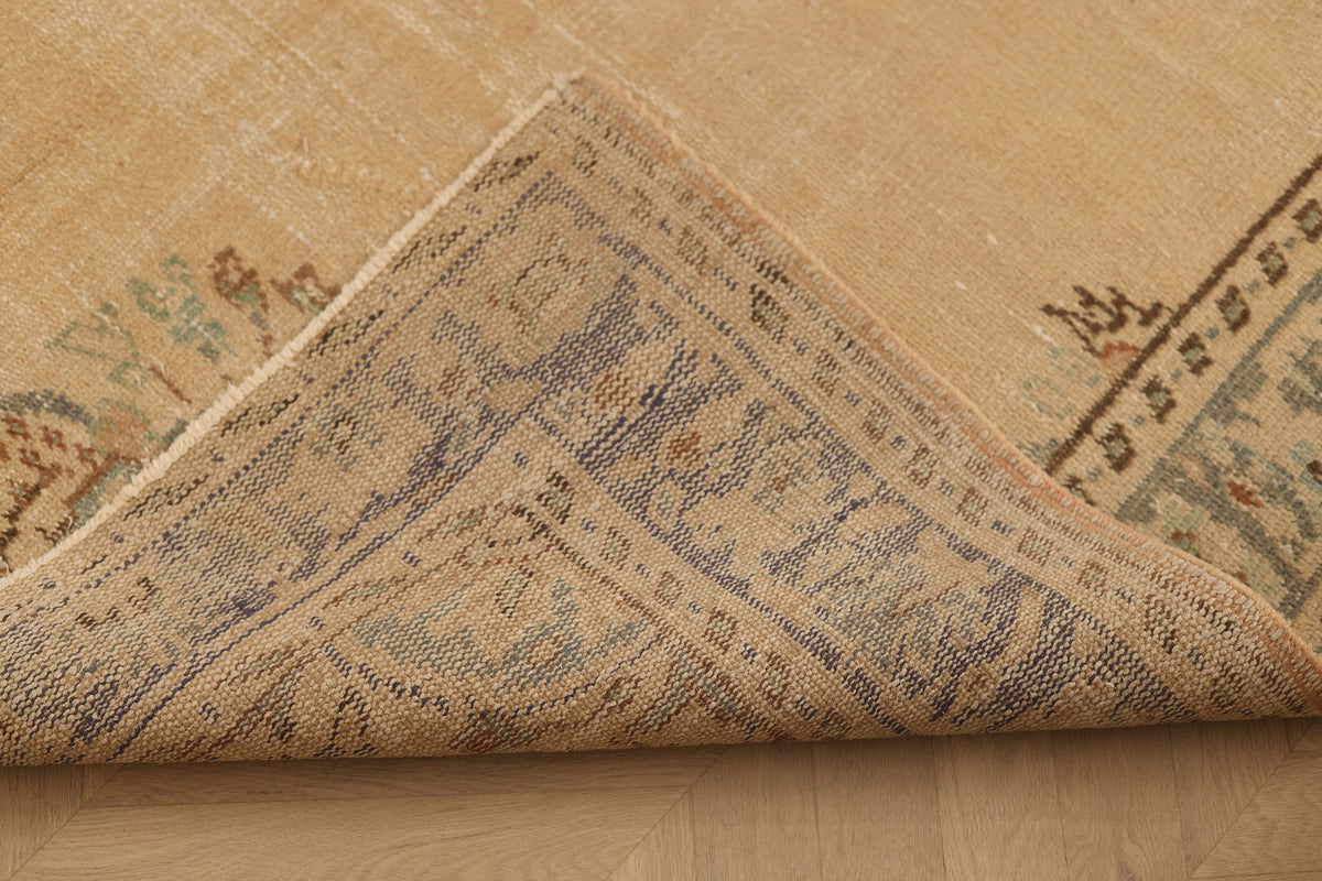 Vintage Manisa Turkish Area Rug 5x8 ft — Beige & Gray Floral (No. 40503)