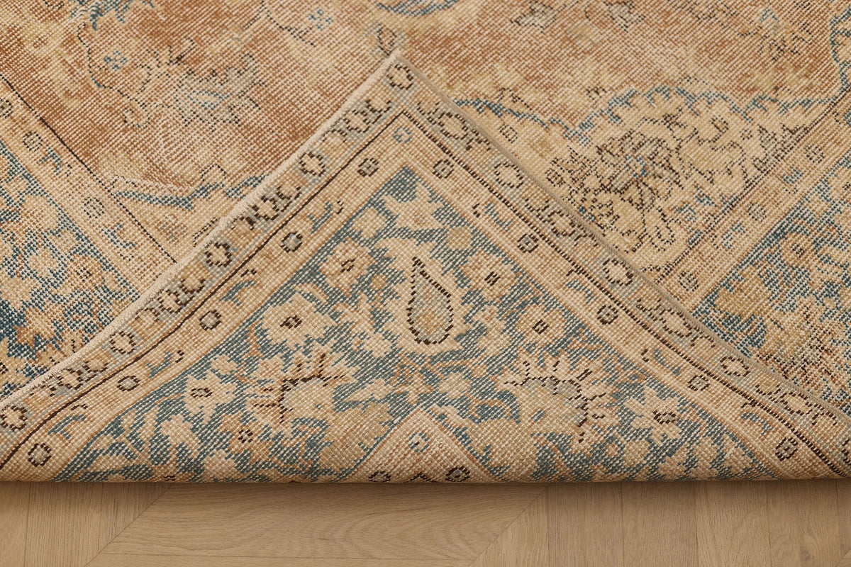 Vintage Isparta Turkish Area Rug 6x10 ft — Blue & Red Floral