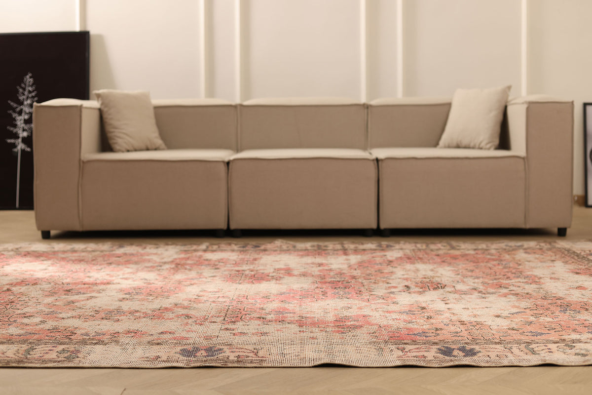 Vintage Isparta Turkish Area Rug 7x10 ft — Beige & Gray Floral (No. 40528)