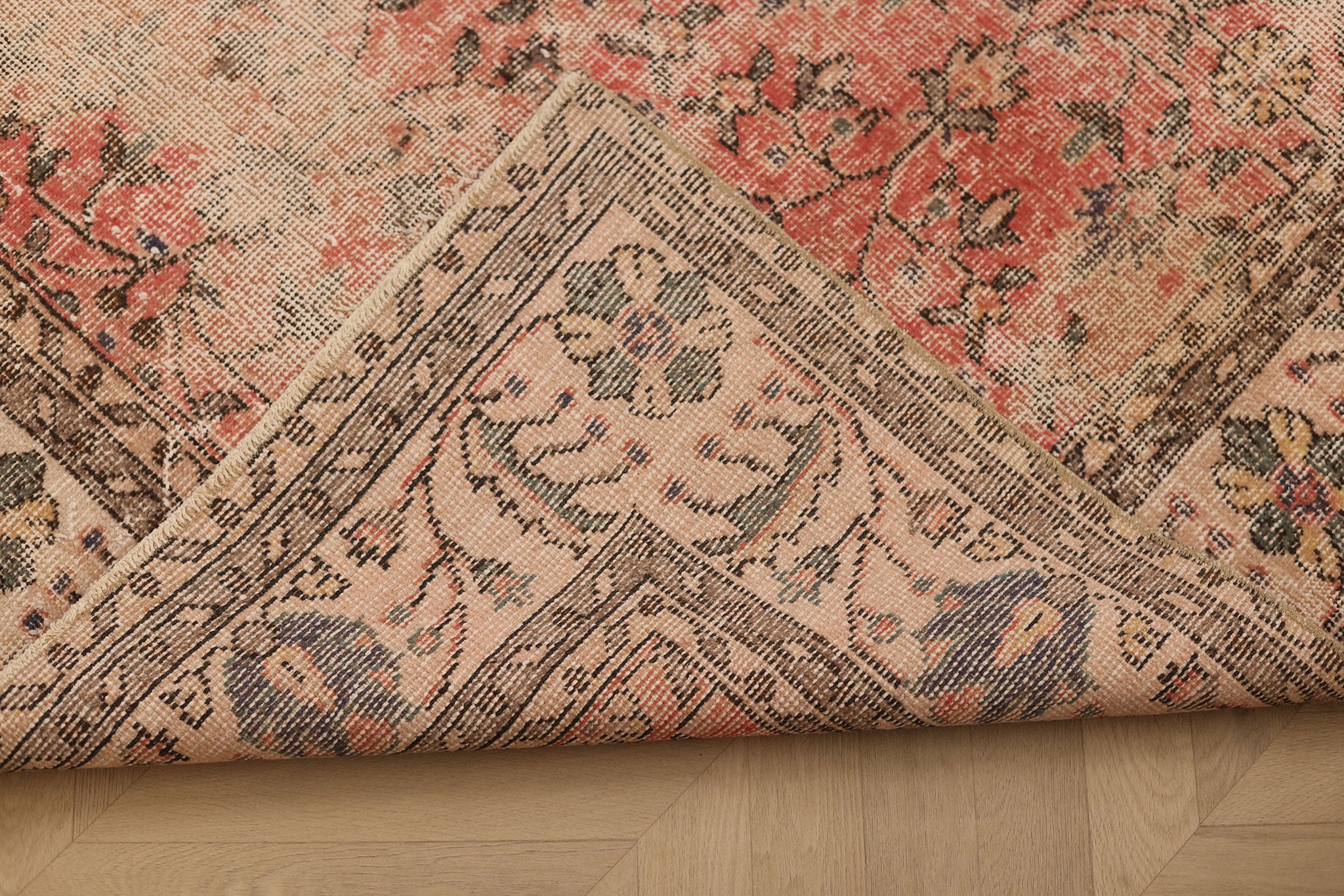 Vintage Isparta Turkish Area Rug 7x10 ft — Beige & Gray Floral (No. 40528)
