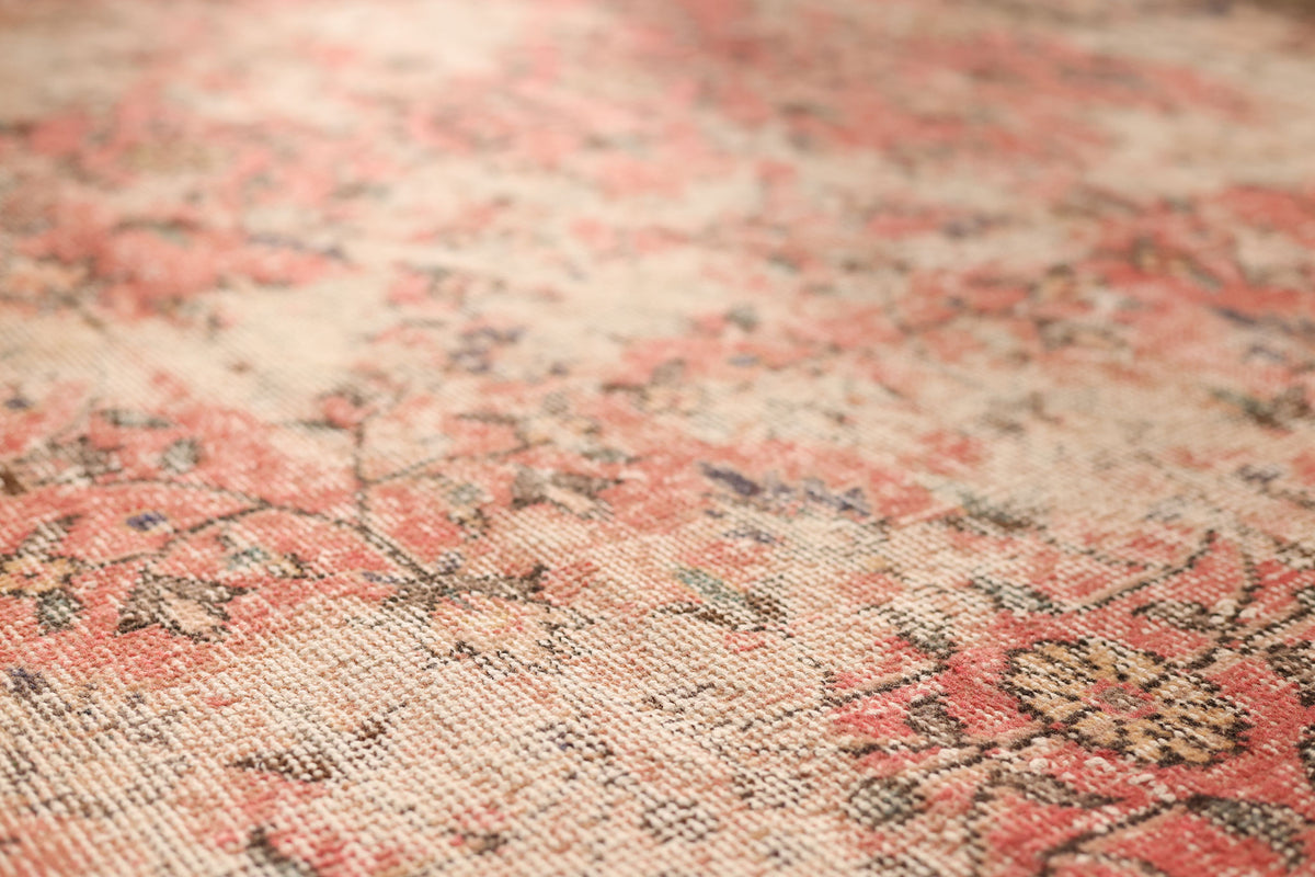 Vintage Isparta Turkish Area Rug 7x10 ft — Beige & Gray Floral (No. 40528)