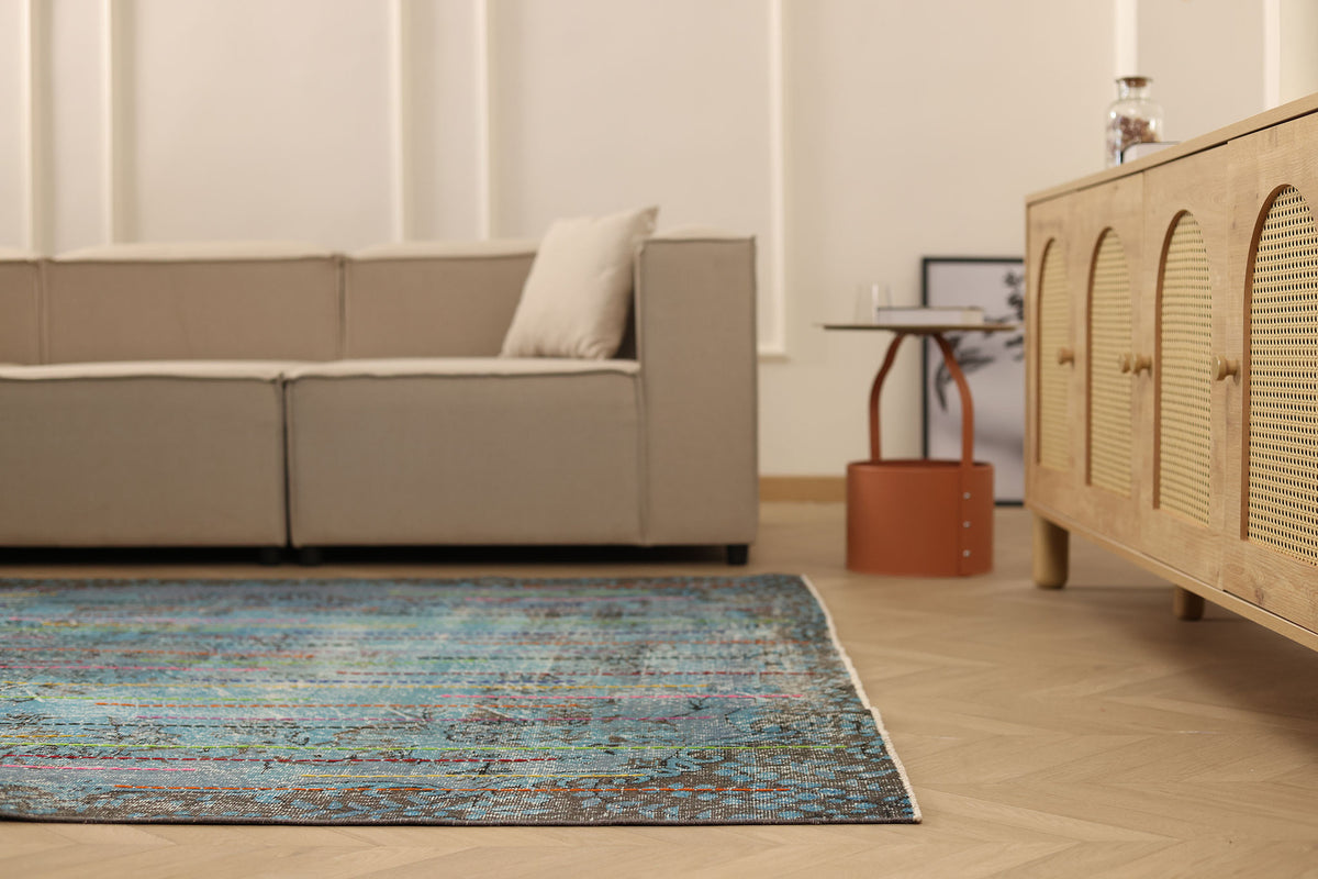 Vintage Isparta Turkish Area Rug 6x10 ft — Black & Gray Overdyed