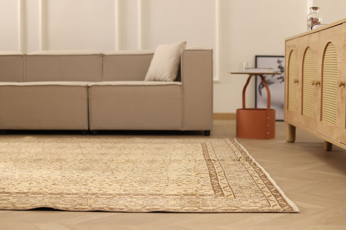 Vintage Isparta Turkish Area Rug 6x10 ft — Beige & Brown Floral (No. 40581)