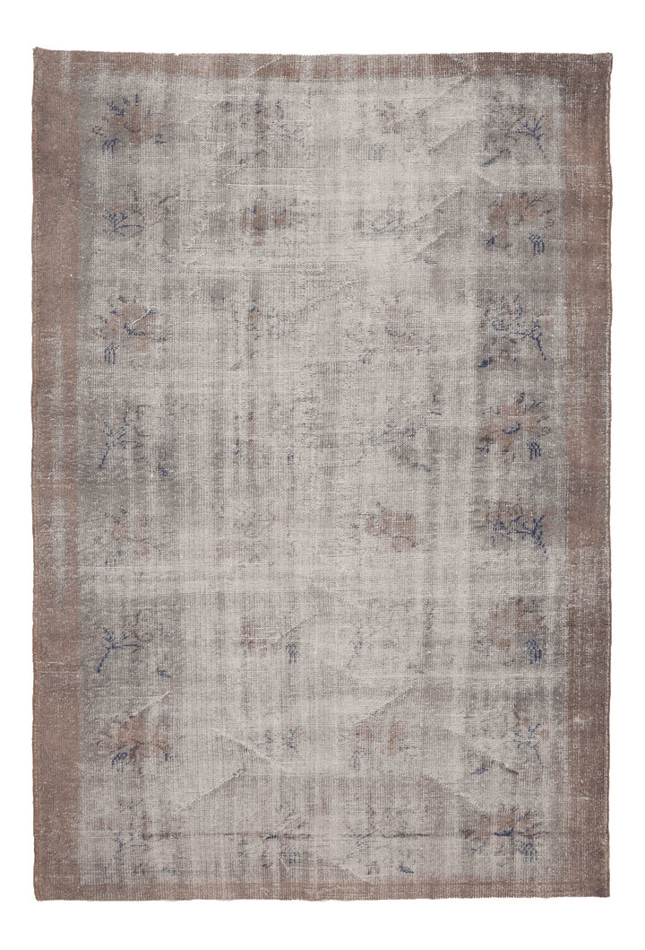 Vintage Manisa Turkish Area Rug 6x8 ft — Gray & White Distressed