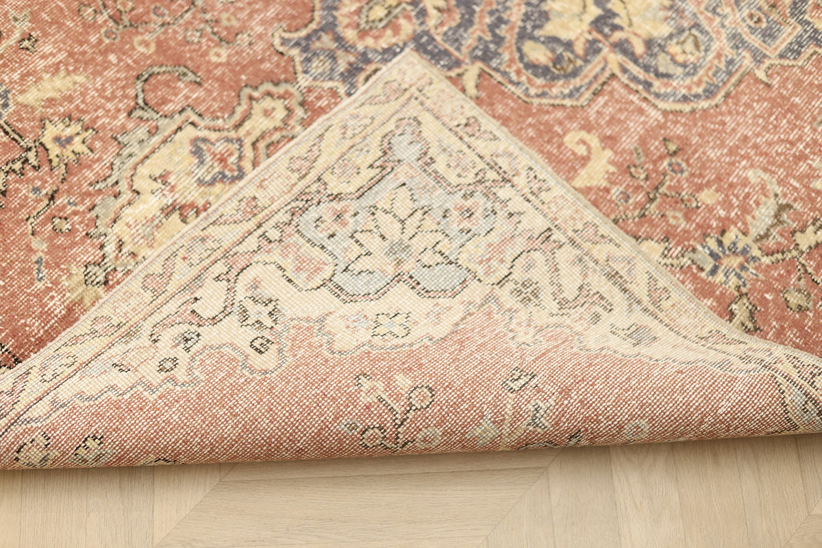 Vintage Isparta Turkish Area Rug 5x8 ft — Red & Beige Floral (No. 40603)