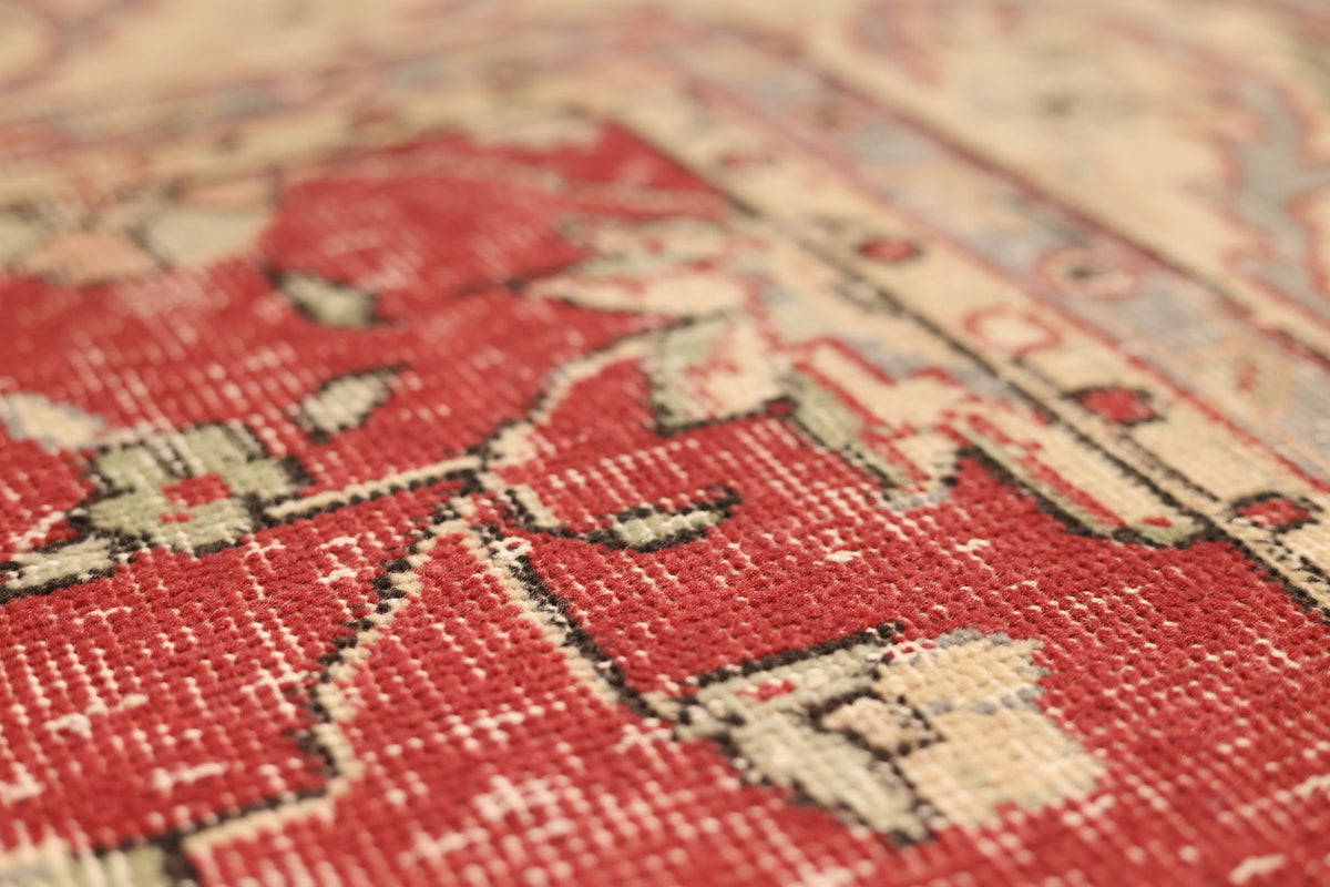 Vintage Isparta Turkish Area Rug 6x11 ft — Red & Beige Floral