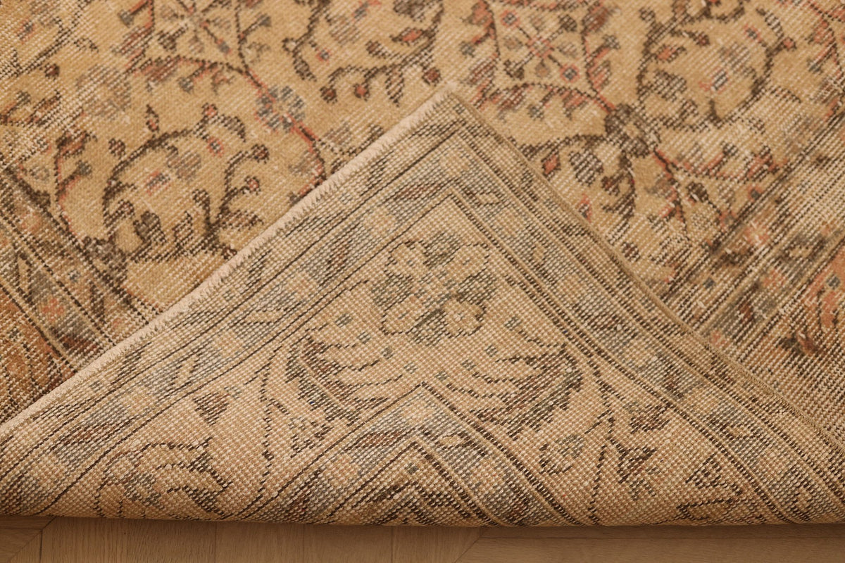 Vintage Isparta Turkish Area Rug 6x10 ft — Beige & Brown Floral