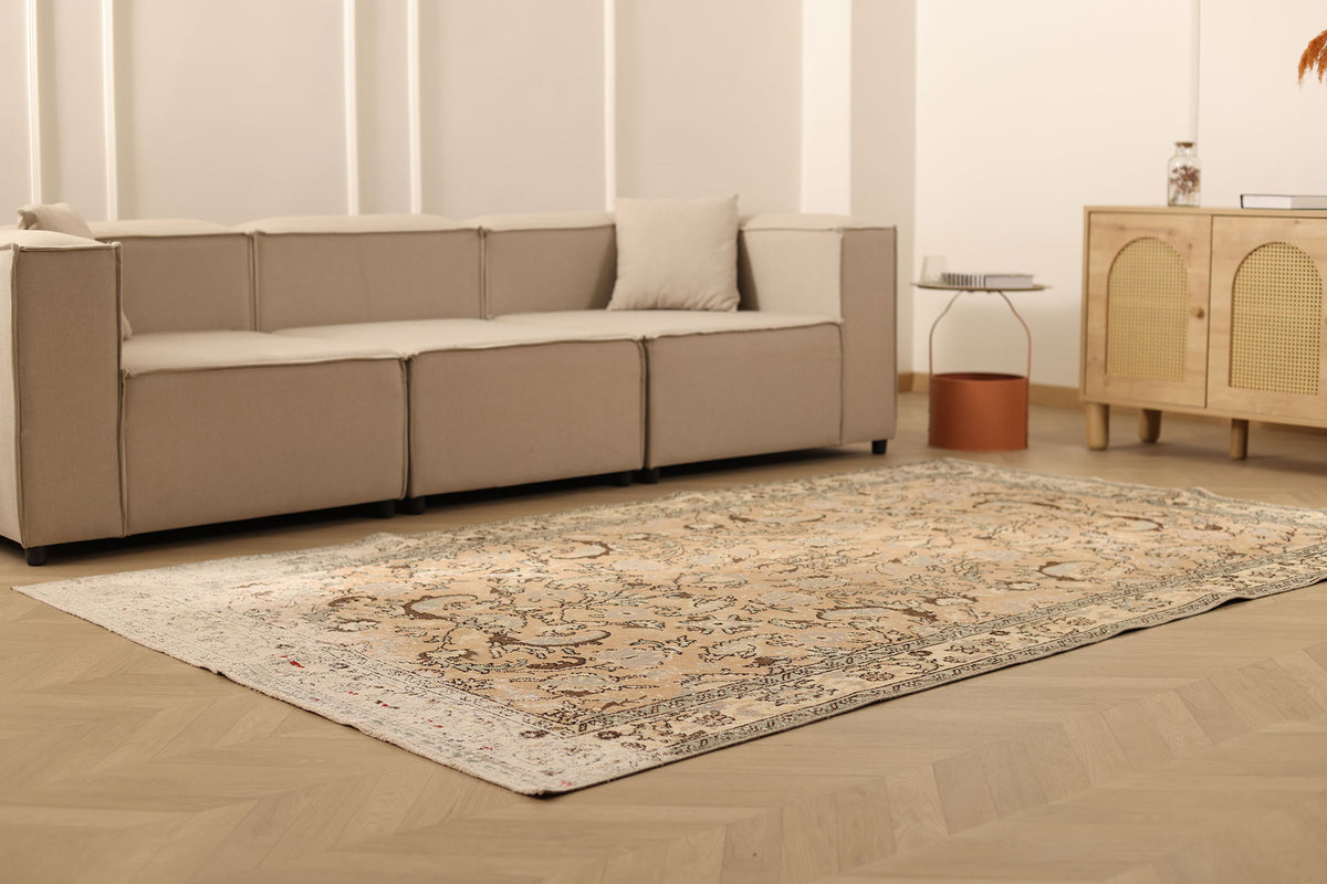 Vintage Isparta Turkish Area Rug 5x9 ft — Orange & Beige Floral (No. 40647)