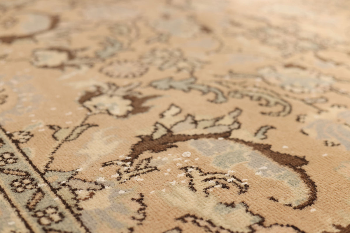 Vintage Isparta Turkish Area Rug 5x9 ft — Orange & Beige Floral (No. 40647)