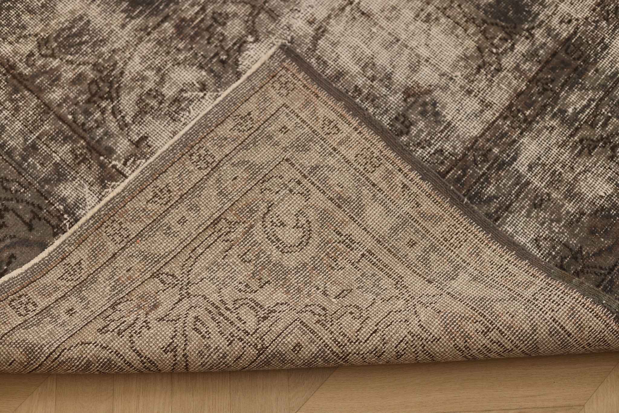 Vintage Isparta Turkish Area Rug 6x10 ft — Gray Overdyed (No. 40668)